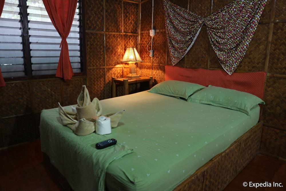 Frendz Resort Boracay - Featured Image