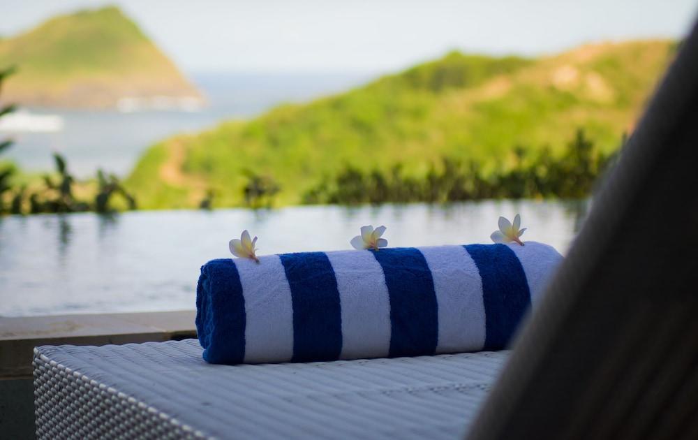 Blue Monkey Villas Resort & Ocean View - Pool