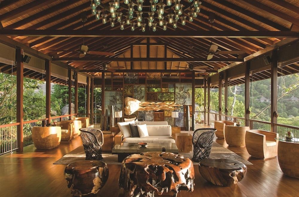Four Seasons Resort Seychelles - Lobby