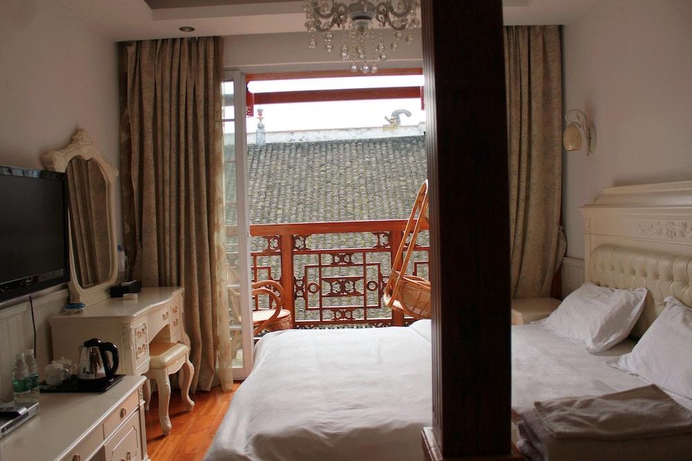 Bamboo House Resort - Living Area