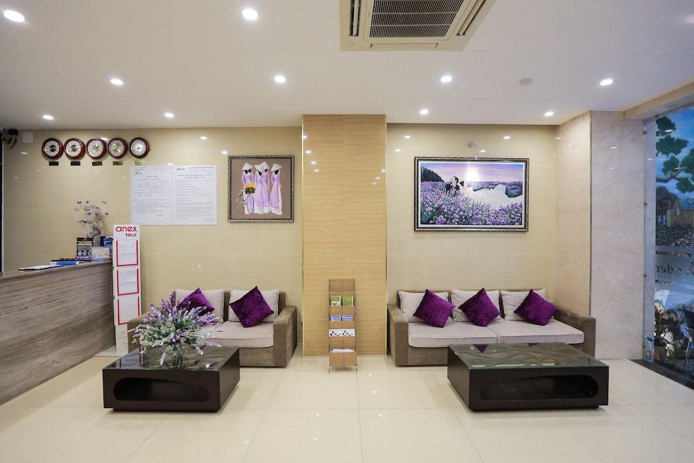 Lavender Nha Trang Hotel - Lobby Sitting Area