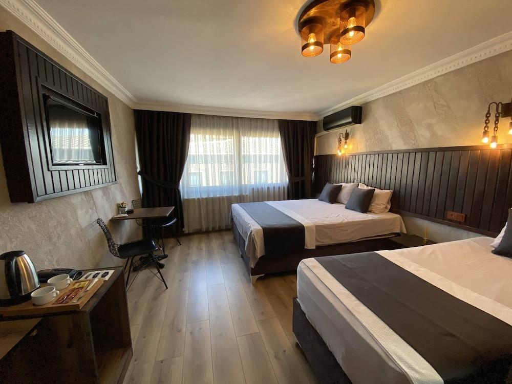 Insta Hotel Karakoy - Room