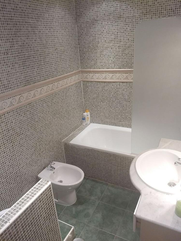 دريم مدريد - Bathroom