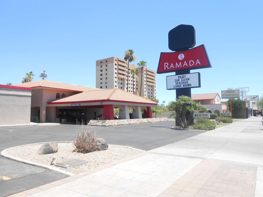 Ramada by Wyndham Mesa-Mezona Hotel - Hotel Entrance