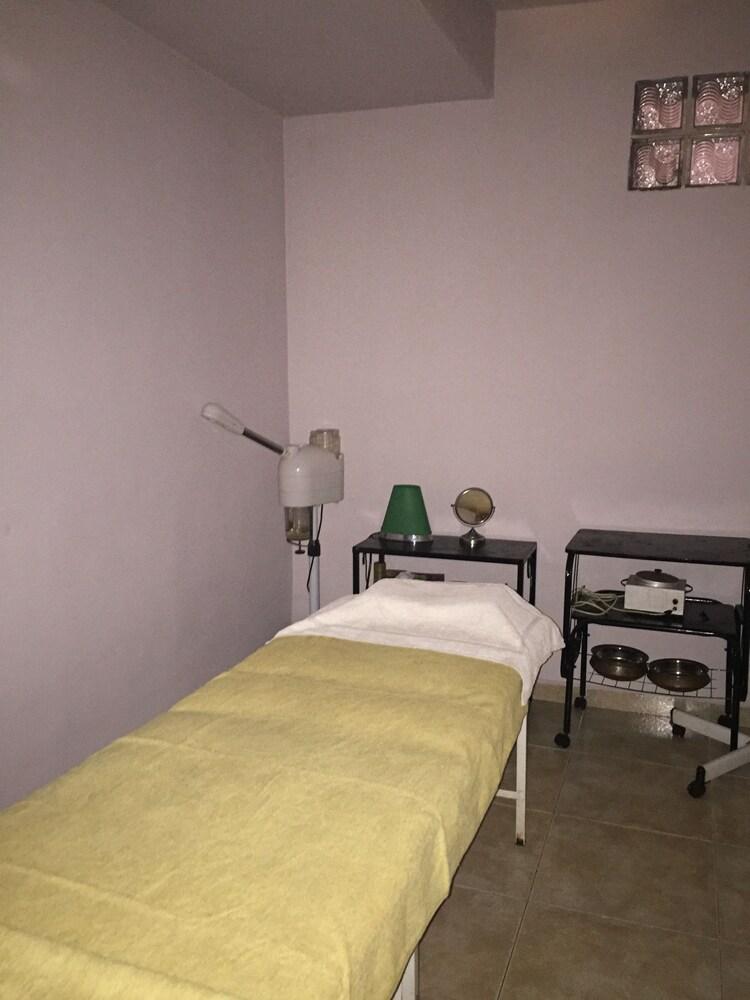 Hôtel Le Riad - Treatment Room