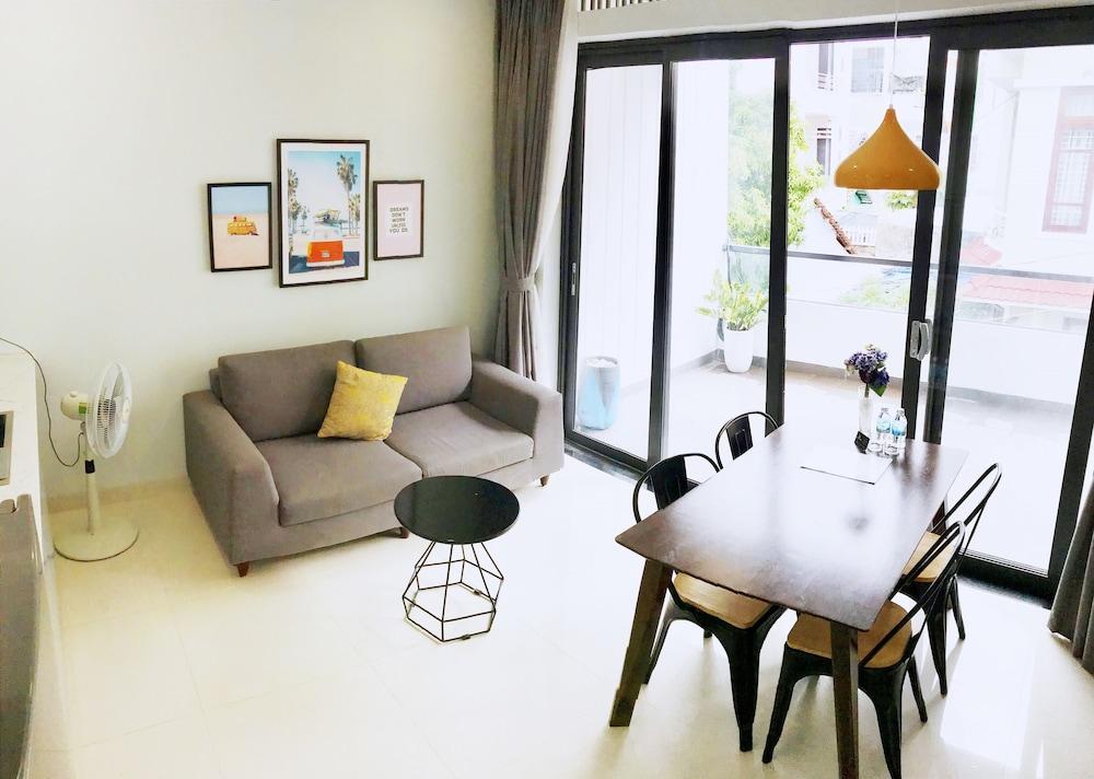 Moonlight House & Apartment Nha Trang - Featured Image