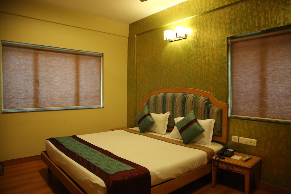 Hotel Sudesh Tower - Room