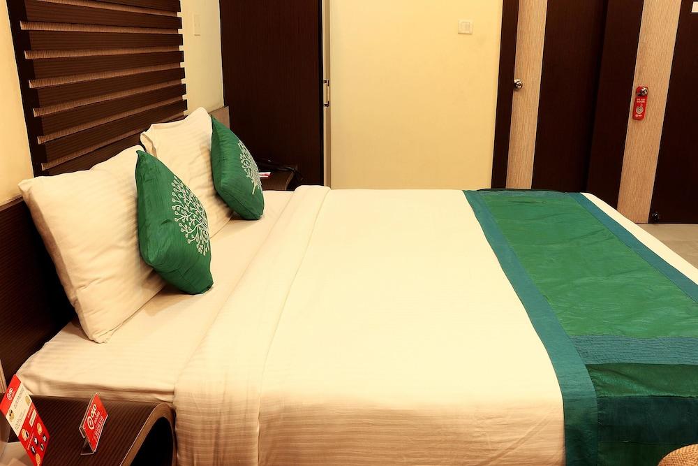 OYO 1805 Blue Orchid Corporate Inn - Room