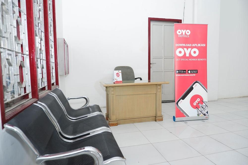OYO 1284 Executive Residence - Reception