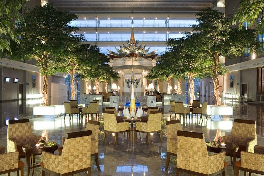 Novotel Bangkok Suvarnabhumi Airport Hotel - Lobby Sitting Area