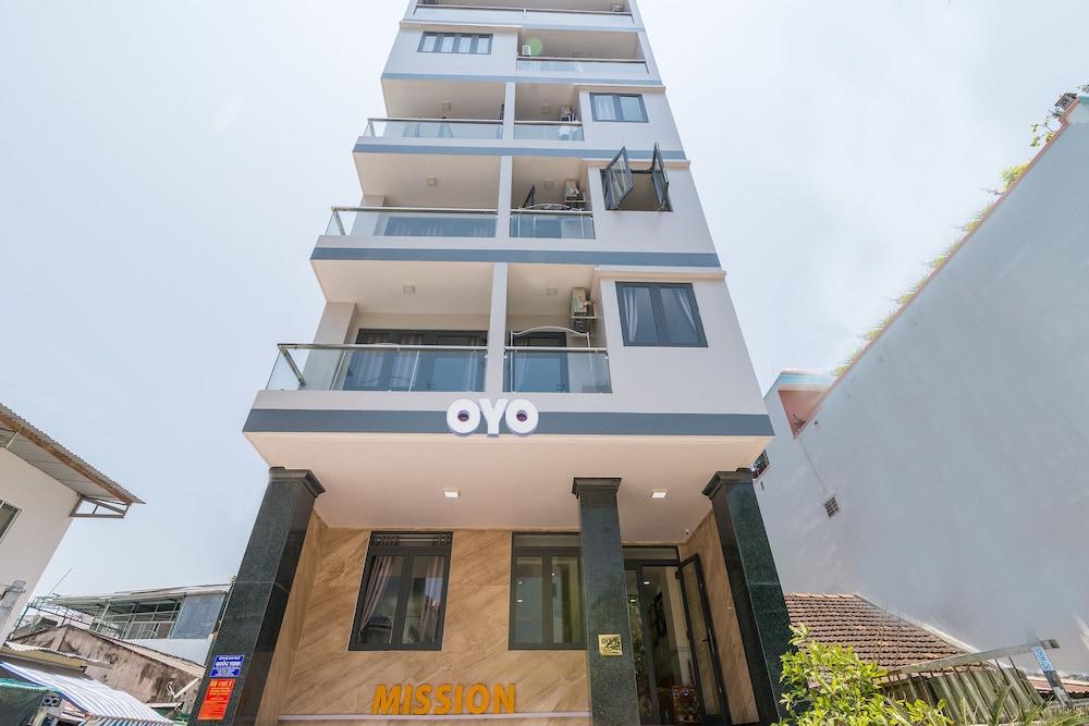 Quoc Vinh Hotel & Apartment - Exterior detail