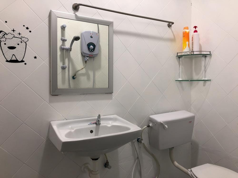 لانكاوي ديستاز - Bathroom