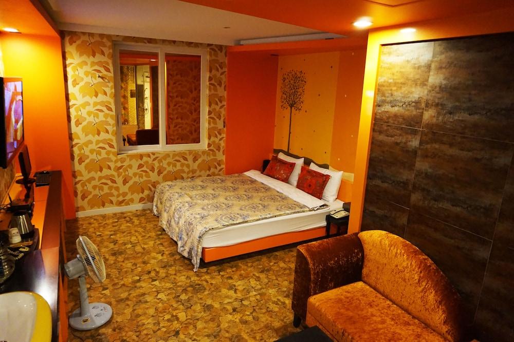 Ava Hotel - Room