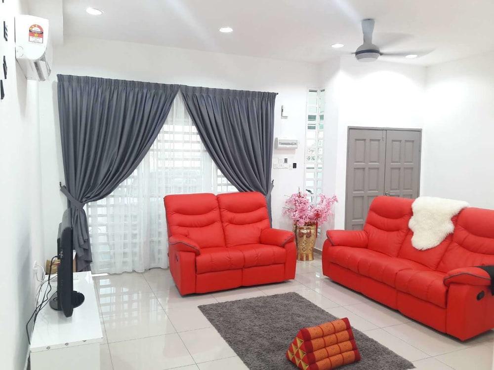 OOI Homestay Alor Setar - Living Room