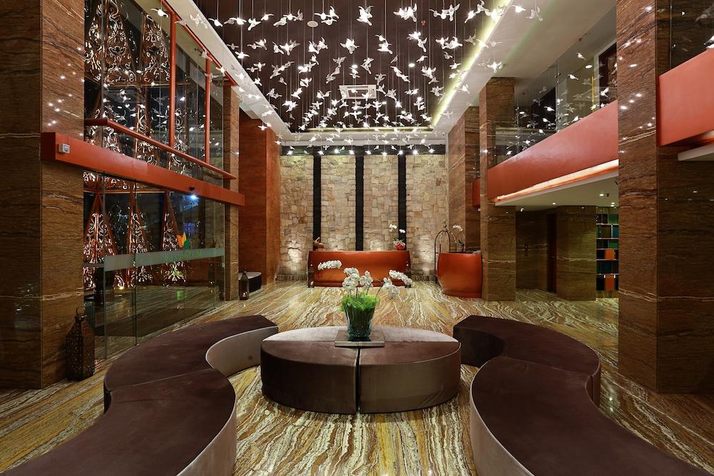 Mega Boutique Hotel & Spa Bali - Lobby Sitting Area