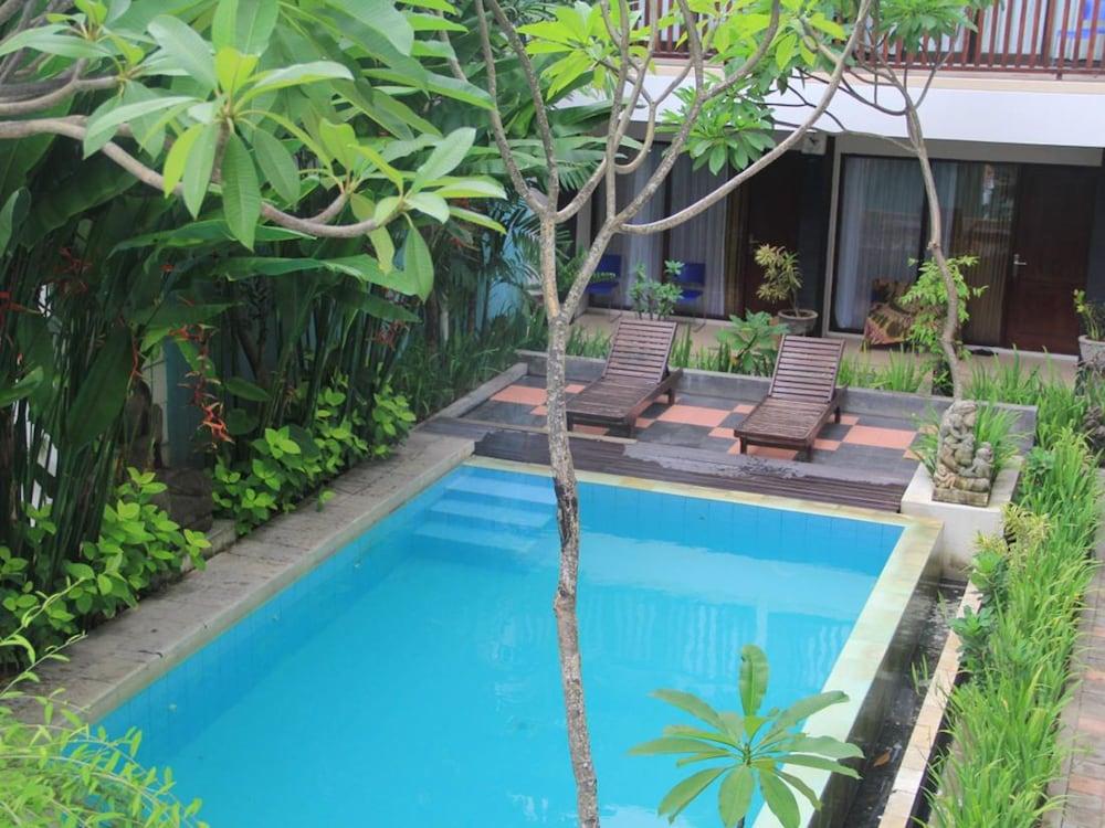 The Kubu Hotel - Pool