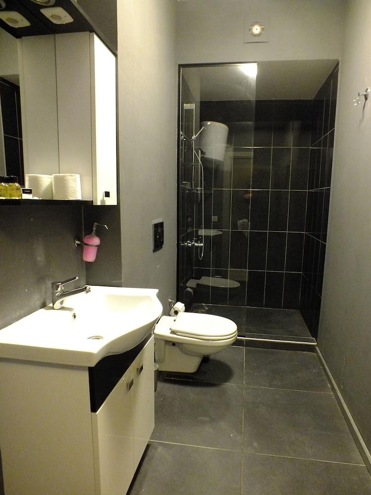Gayret Apartment - Bathroom