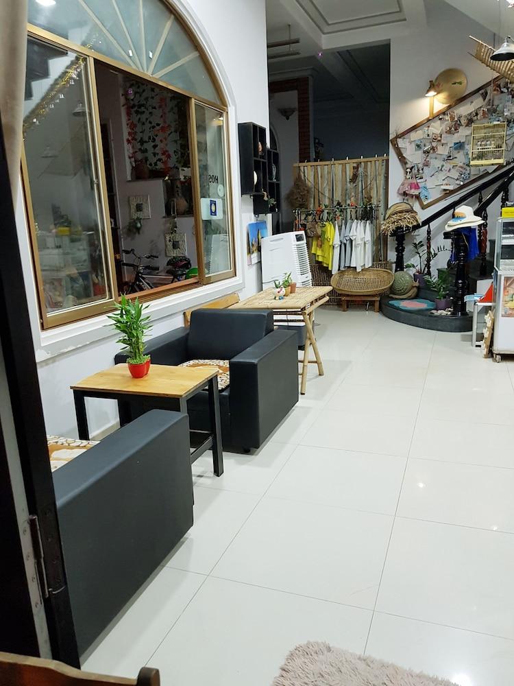 Little Home Hostel Nha Trang - Featured Image