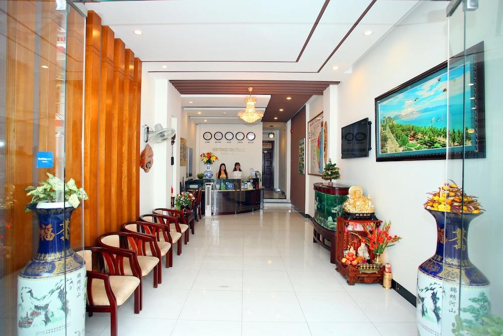 Souvenir Nha Trang Hotel - Interior Entrance