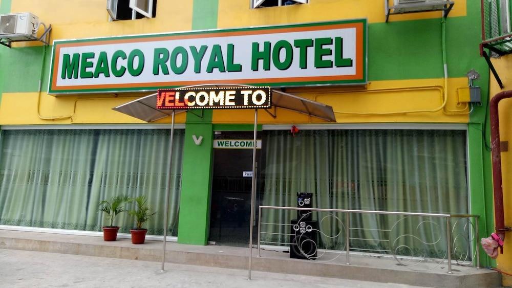 Meaco Hotel Royal - Tayuman - Featured Image