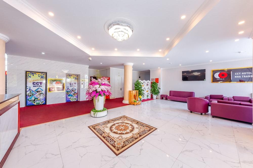 Capital O 1039 CCT Hotel Nha Trang - Reception