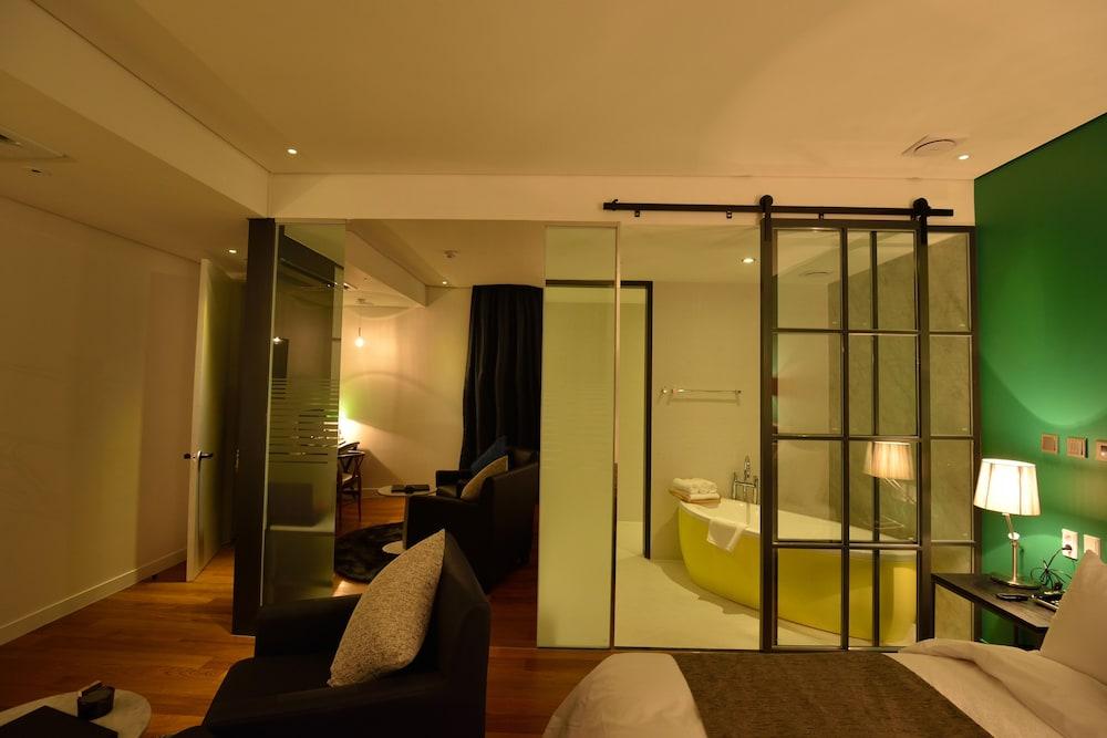 JB Design Hotel Haeundae - Room
