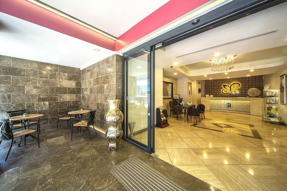 Mood Hotel Istanbul - Interior Entrance