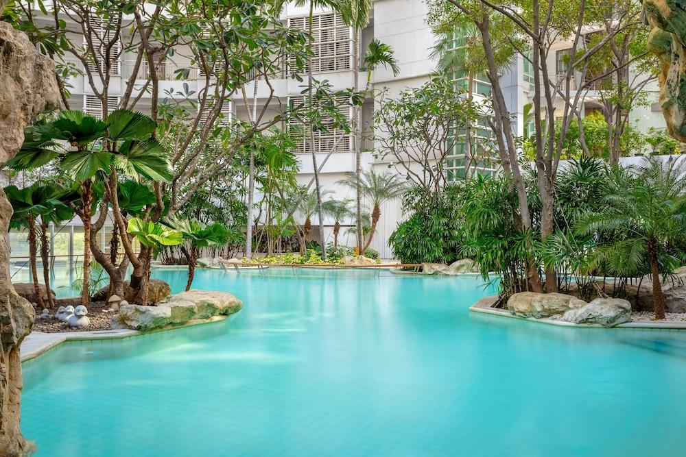 Dusit Suites Hotel Ratchadamri, Bangkok - Featured Image
