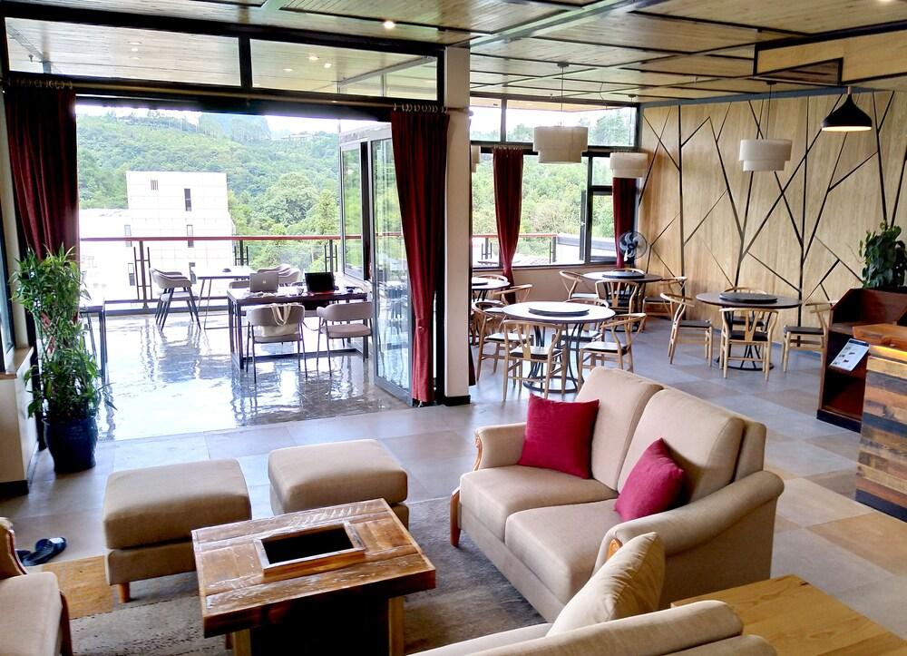 The Bamboo Leaf Yangshuo - Lobby Lounge