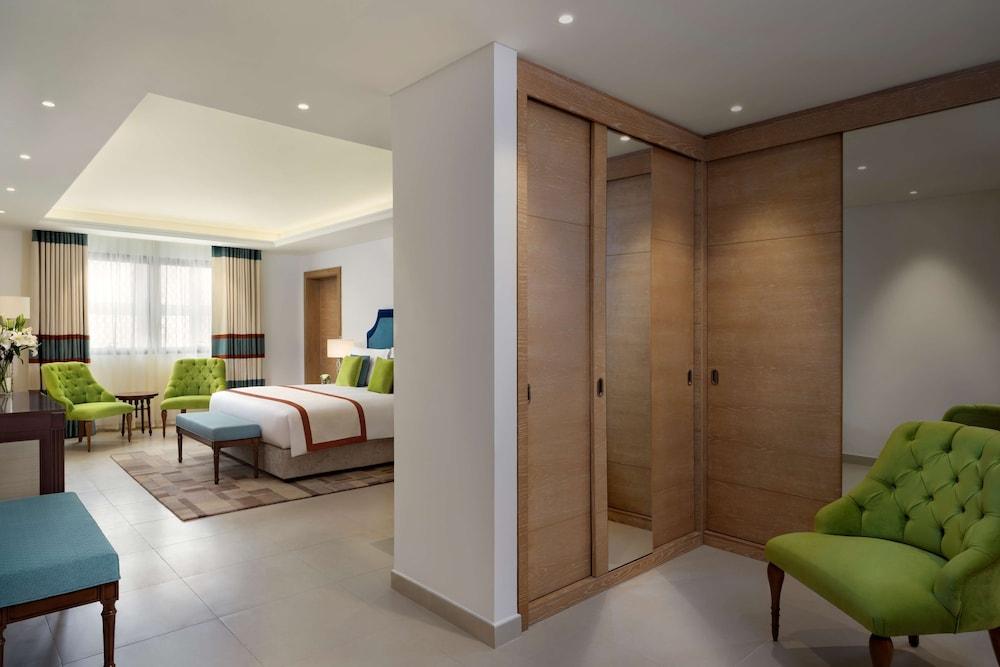Al Najada Doha Hotel Apartments by Oaks - Room