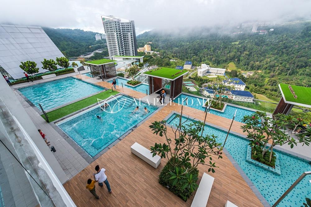 Windmill Upon Hills Genting Highlands - Rooftop Pool