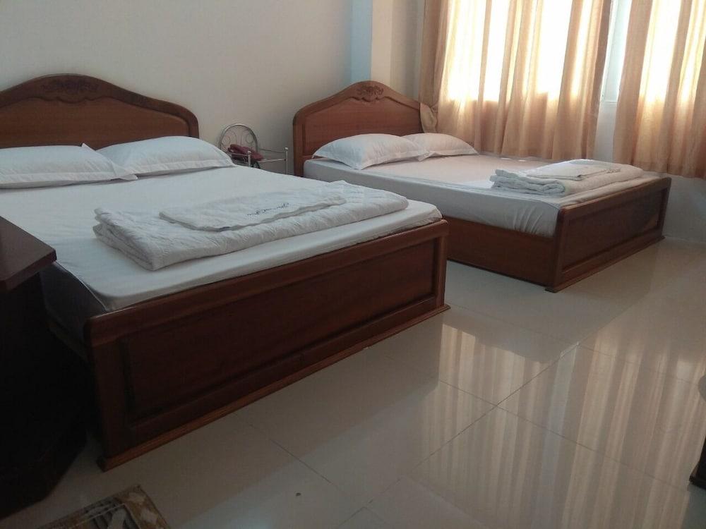 Minh Hoa Hotel - Room