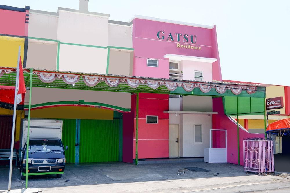 OYO 1815 Gatsu Residence - Exterior