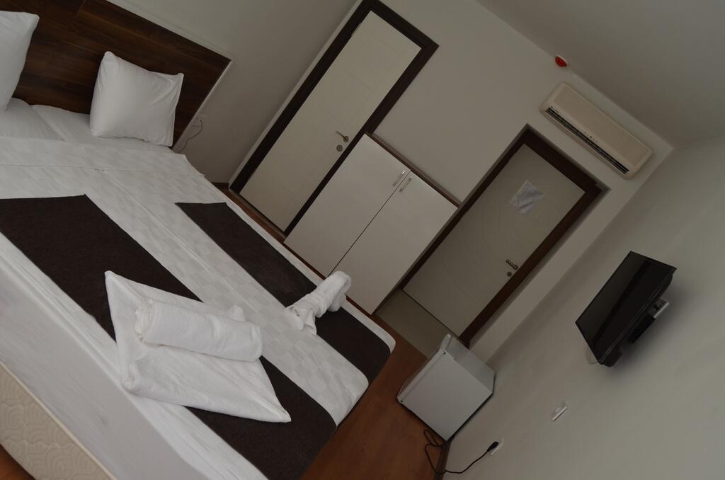 Grand Antalya Hotel - sample desc