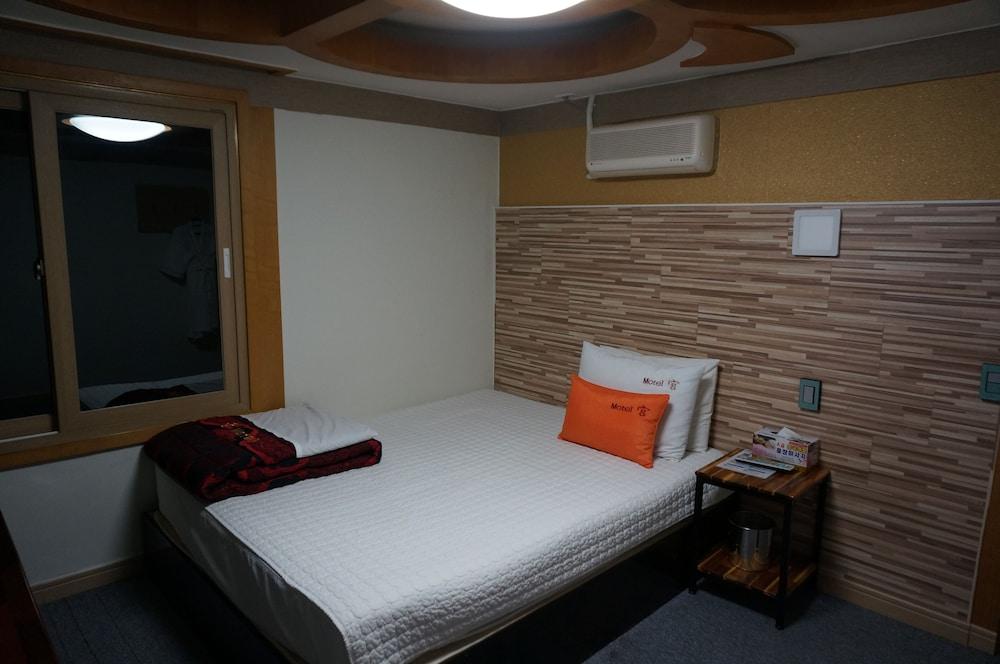 Goong Motel - Room