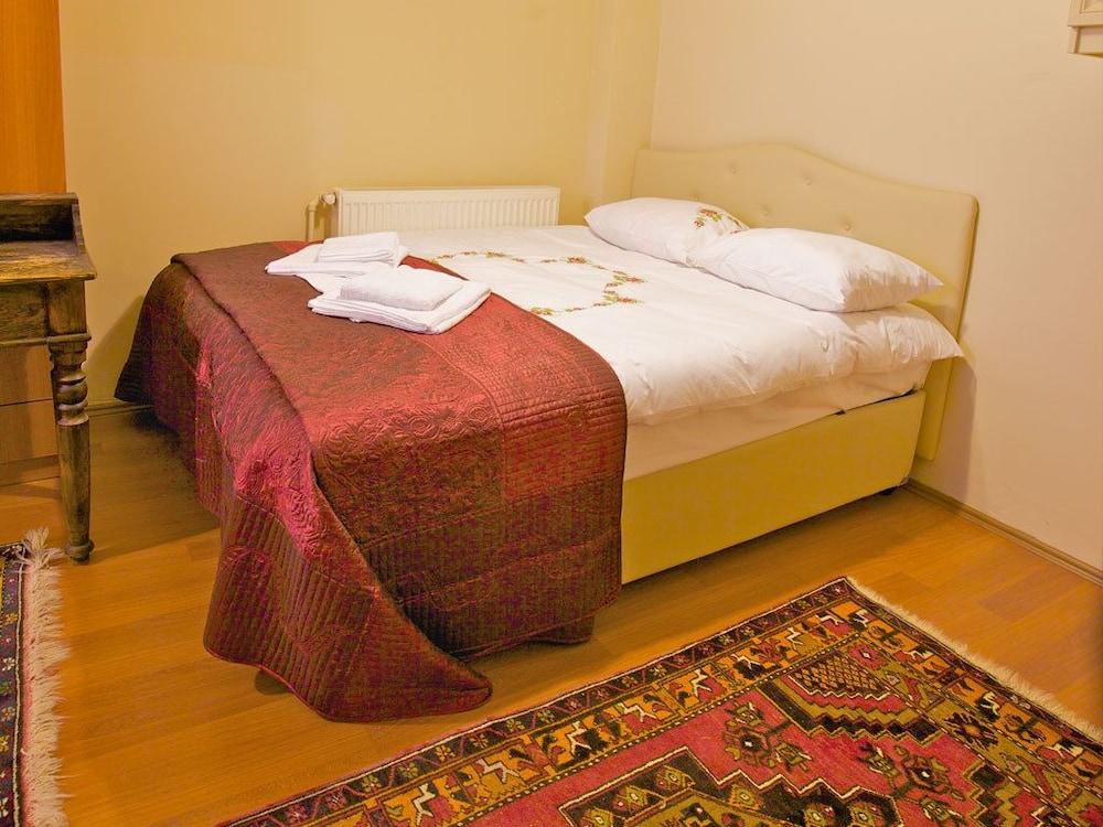 Ataman Suites - Room