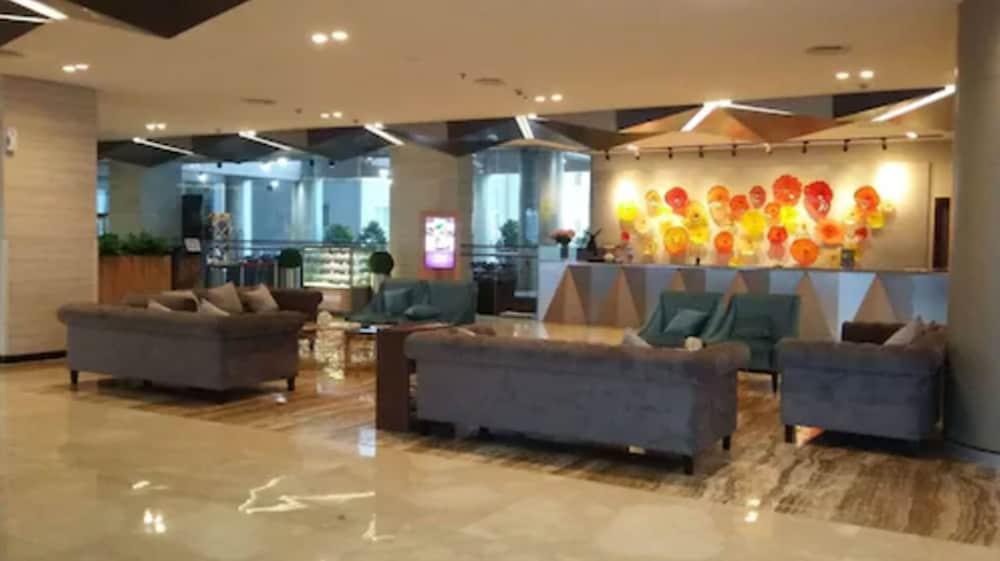 MG Setos Hotel Semarang - Featured Image