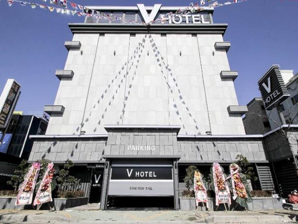 V Hotel - Featured Image