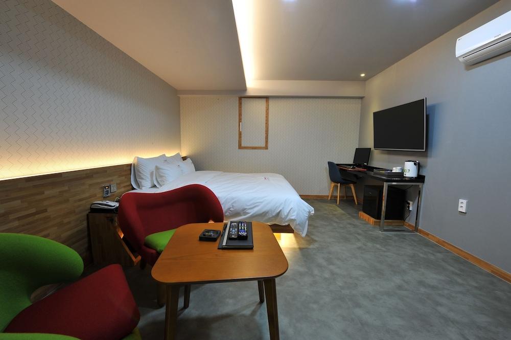 Ytt Hotel Nampo - Room