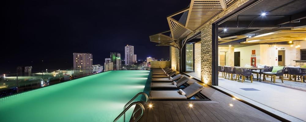 Sen Viet Premium Hotel Nha Trang - Outdoor Pool