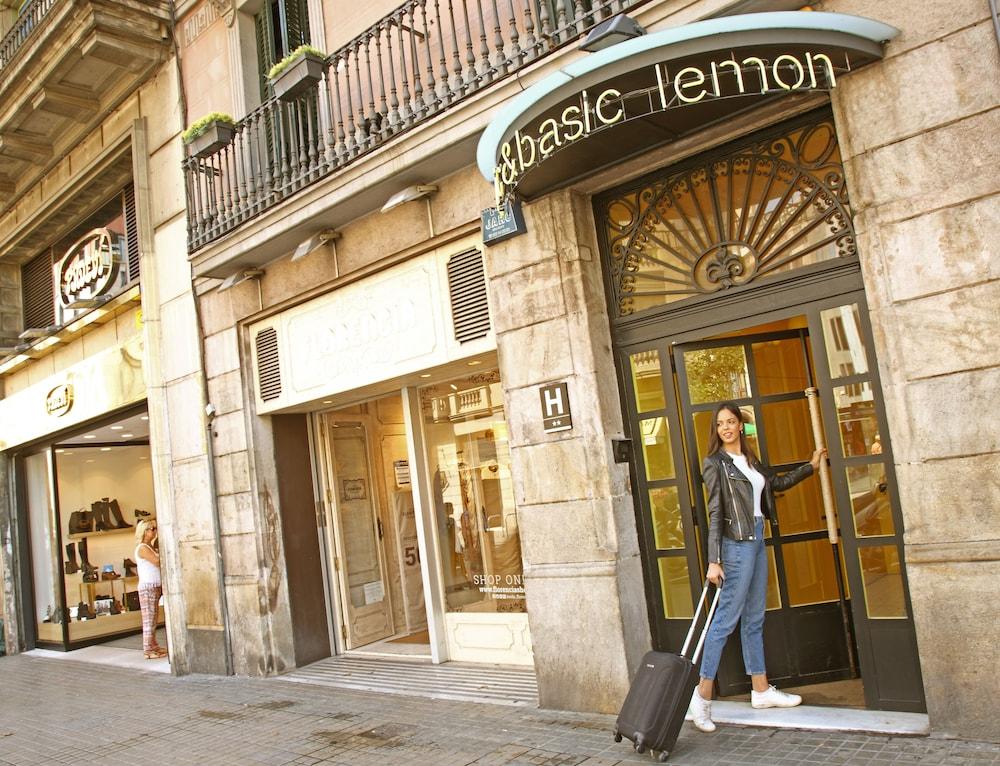 Hotel Chic&basic Lemon Barcelona - Exterior