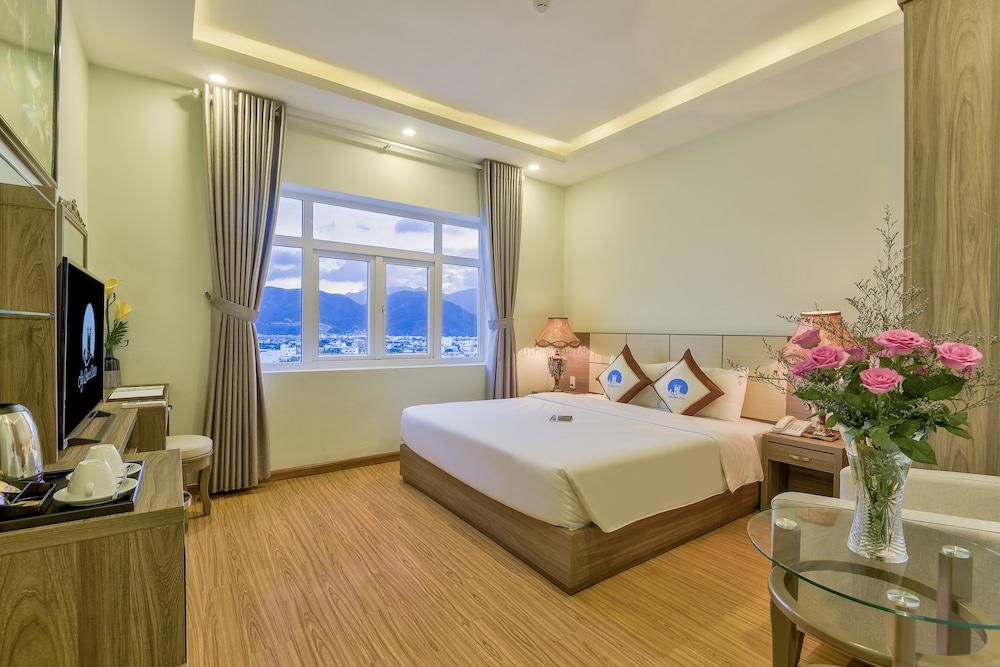 Sky Beach D20 Nha Trang Hotel - Featured Image