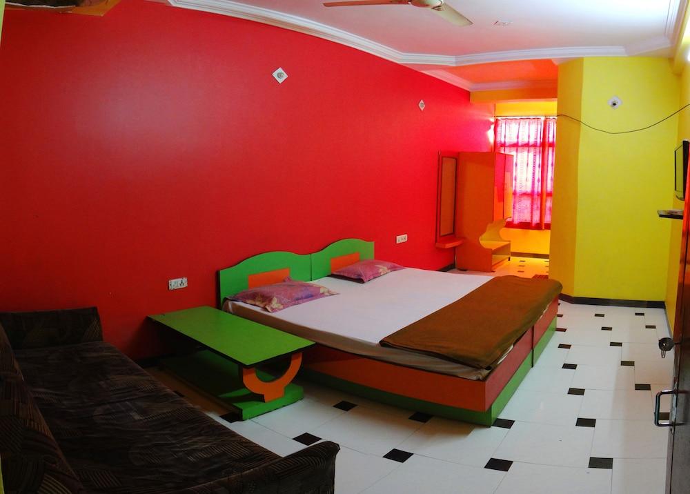 Hotel Shraddha - Room