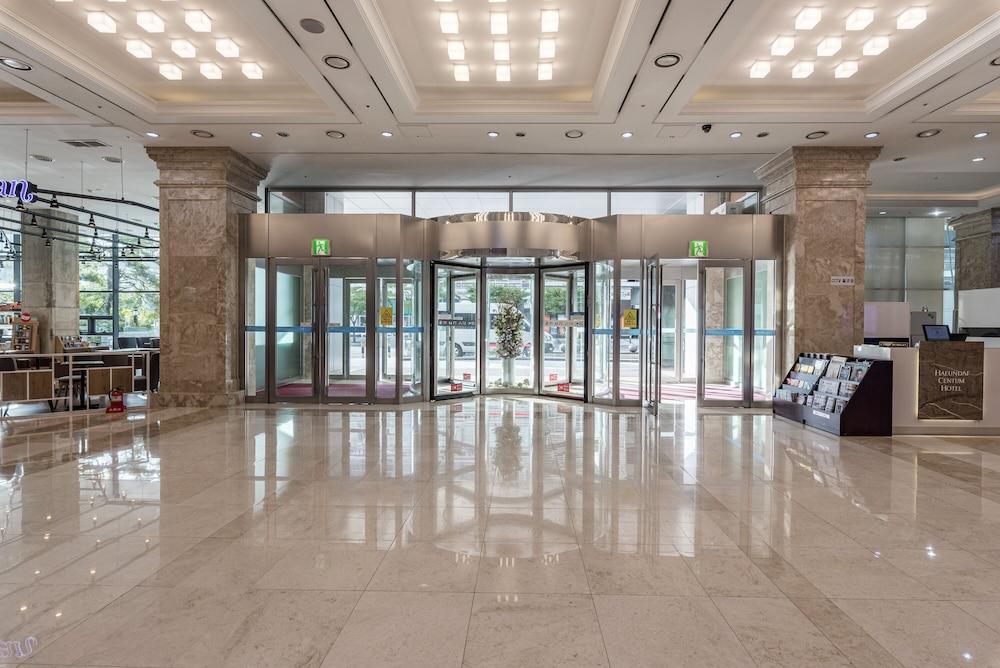 Haeundae Centum Hotel - Interior Entrance