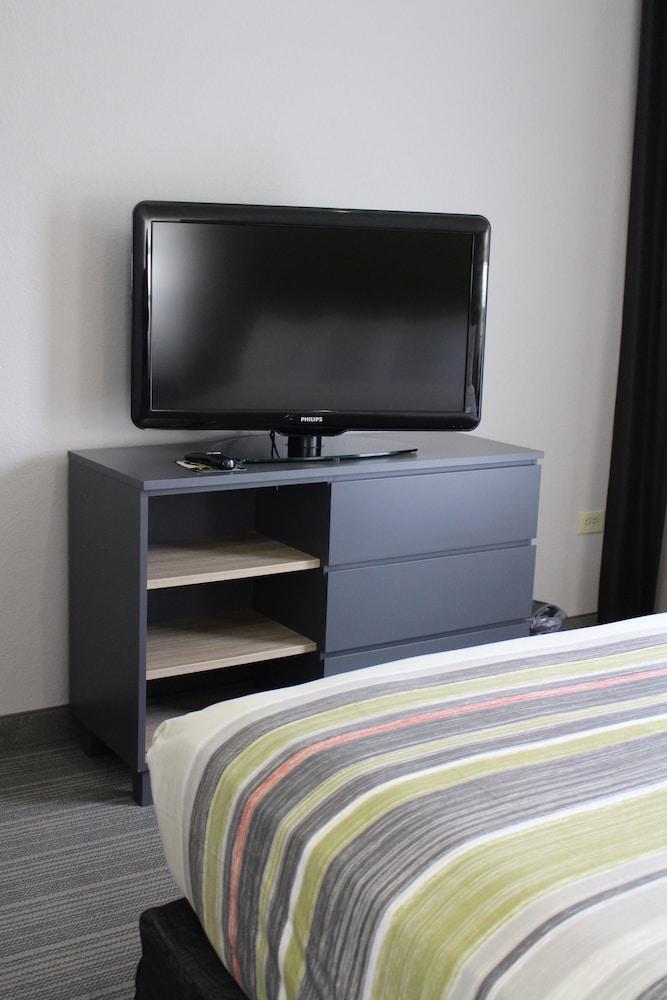 Country Inn & Suites by Radisson, Romeoville, IL - Room