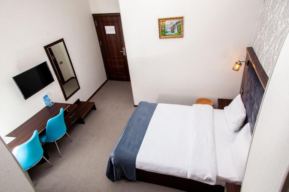 Mildom Hotel Baku - Room