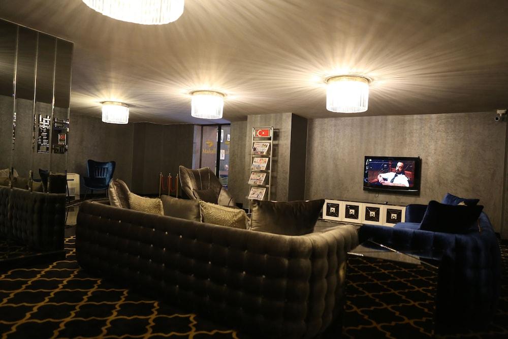 Macity Hotel - Lobby Lounge