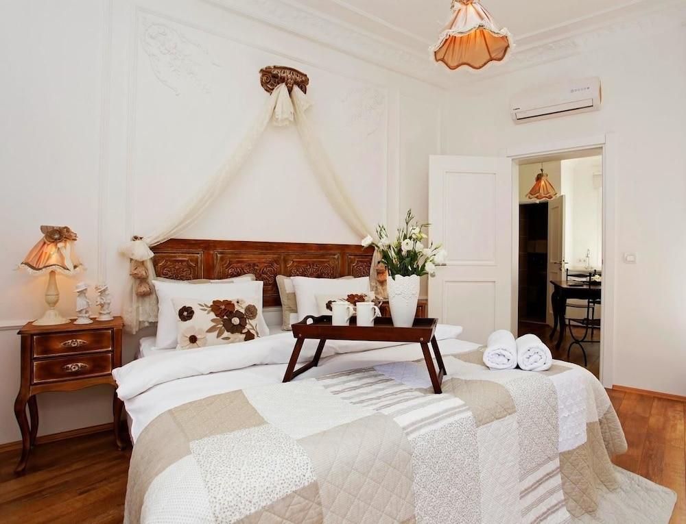 The White Swan Suites Beyoglu - Room