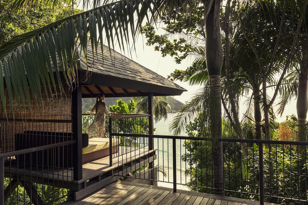 Four Seasons Resort Seychelles - Exterior