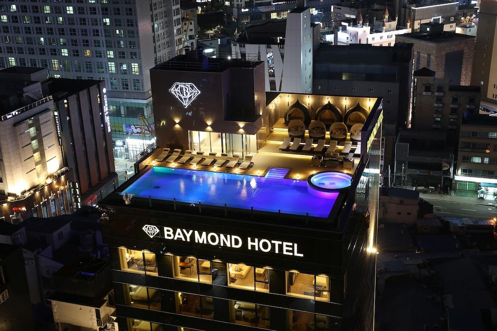 Baymond Hotel - Rooftop Pool